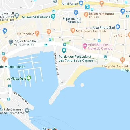 Bright Loft Apartment *